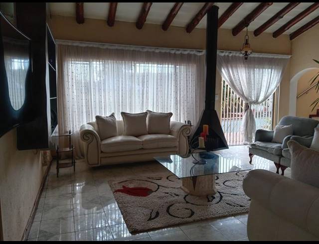 4 BEDROOM HOUSE FOR SALE IN BIRCH ACRES